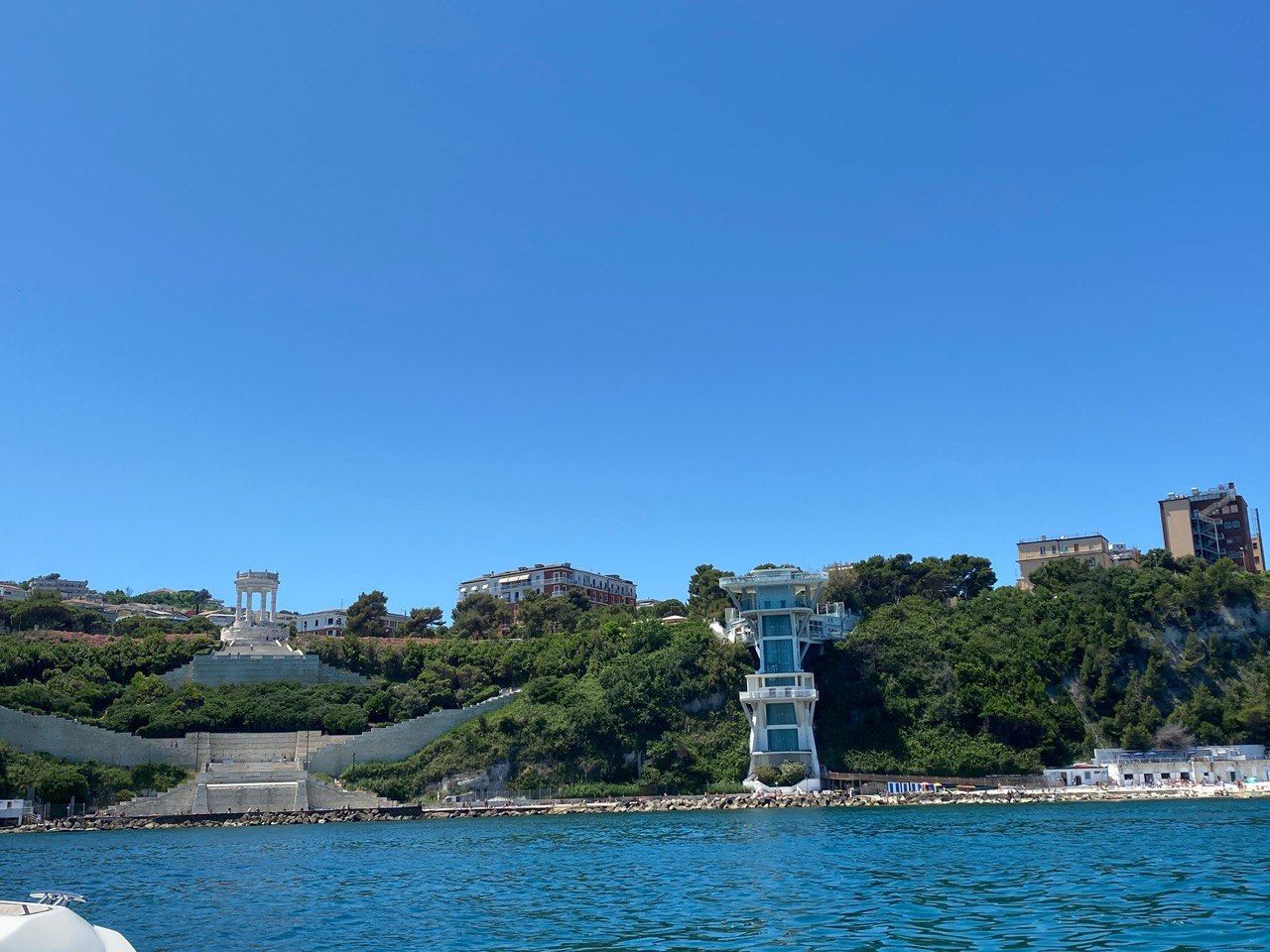 Il Passetto di Ancona visto dal mare